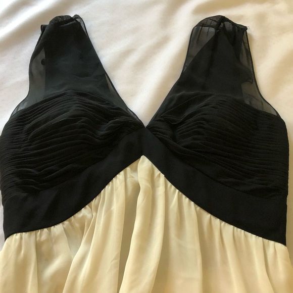 Dress - Picture 2 of 4